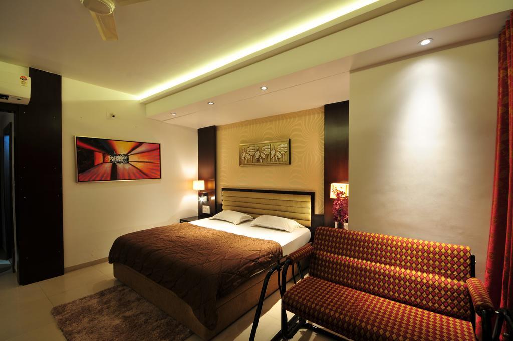 Hotel Surabhi Regency Ānand Pokoj fotografie
